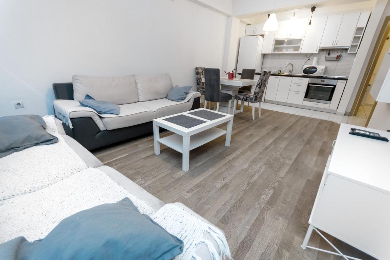 One Bedroom Apartment With Private Parking Skopje Buitenkant foto